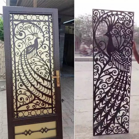 Cắt laser cánh cửa hoa văn