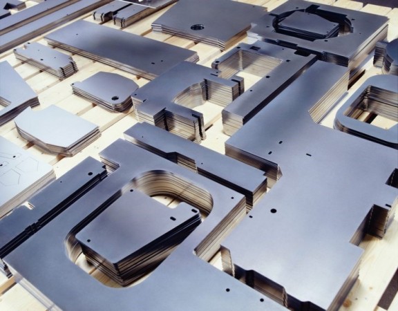 Cắt laser chi tiết máy