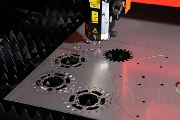 Cắt laser chi tiết máy chính xác